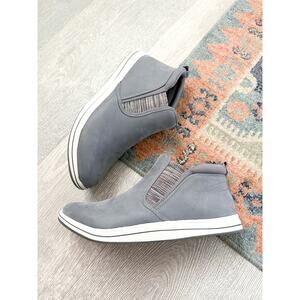 Clarks Breeze Clover Boots Size 8.5 Gray Comfort Casual Cloudsteppers